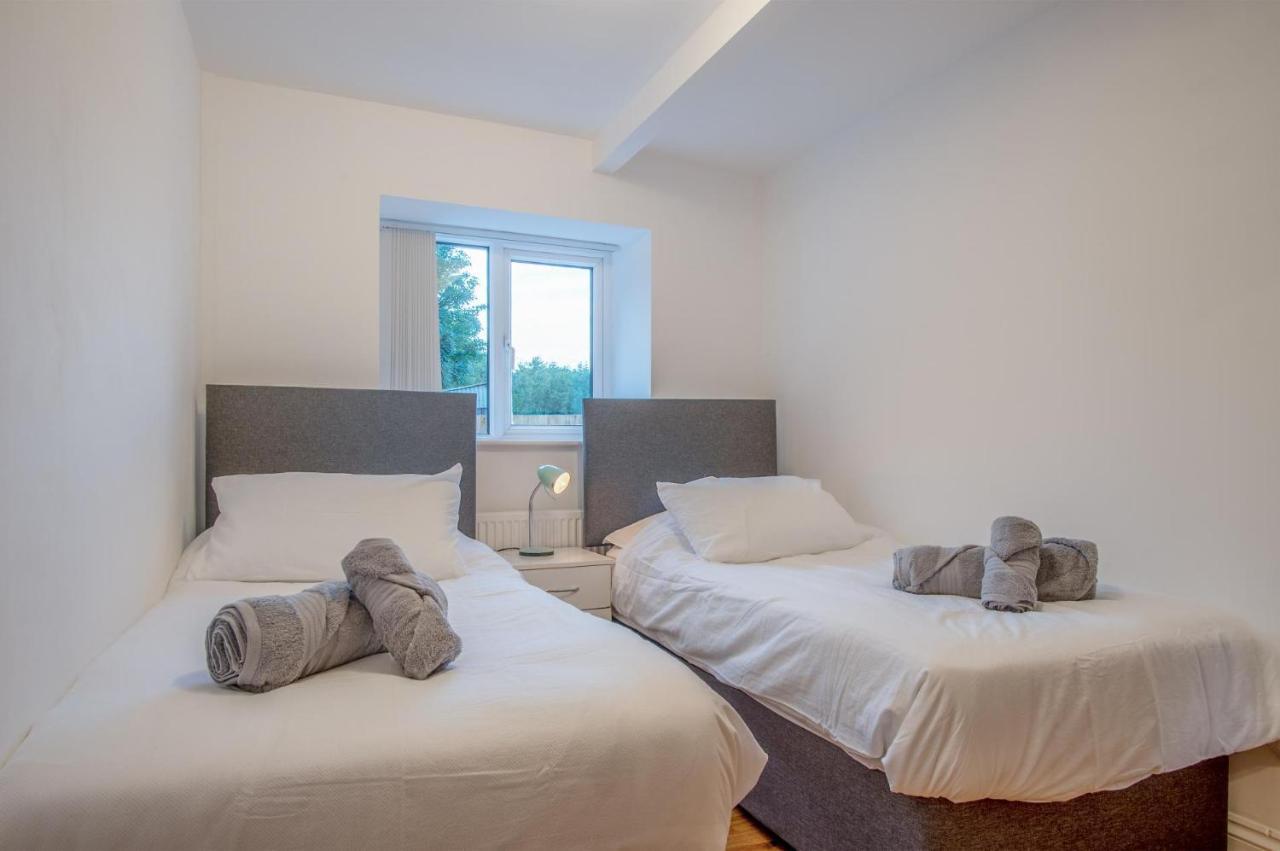 Holloway - 2 Bedroom Cottage - Stepaside Stepaside  ภายนอก รูปภาพ